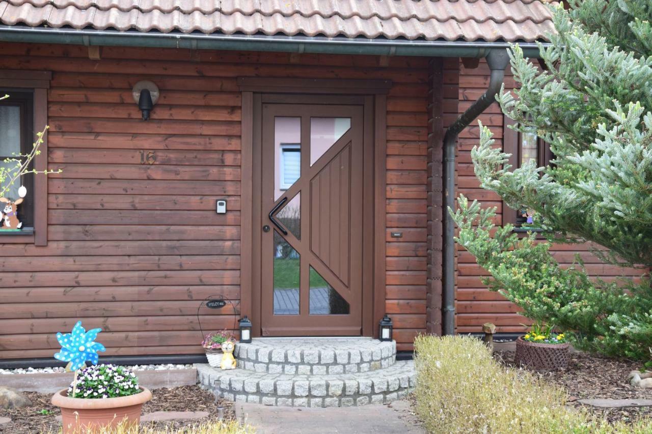 Apartamento Fünfeichener Weg 16 Eisenhüttenstadt Exterior foto